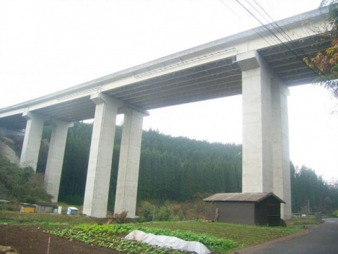 ネクスコ 松野川橋